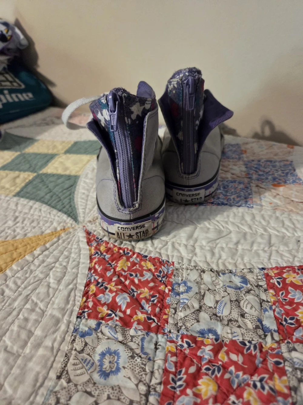 Converse All Star High Top Shoes. Size Junior 5 Zipper Back Purple & Gray paint